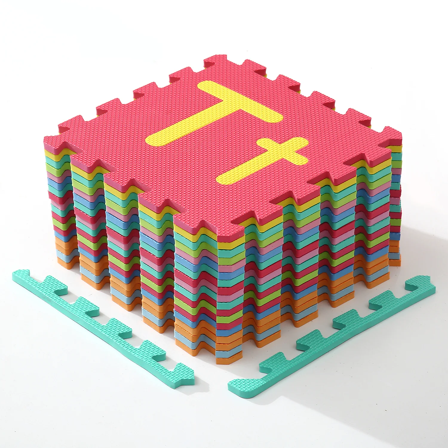 EVA-Puzzlematten mit Buchstaben und Zahlen